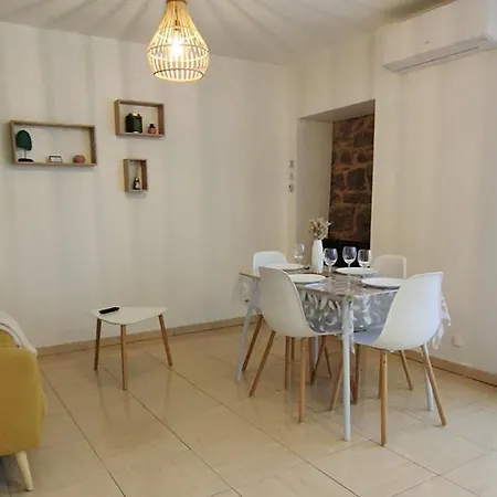 L'agate Location * Agde